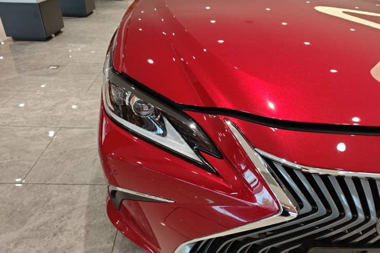 Used Lexus ES 2020 200 Luxury Edition Right Front Headlight