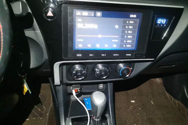 Used Toyota Levin 2017 Revised 185T CVT Elite Edition China V Standard Audio And AC Panel