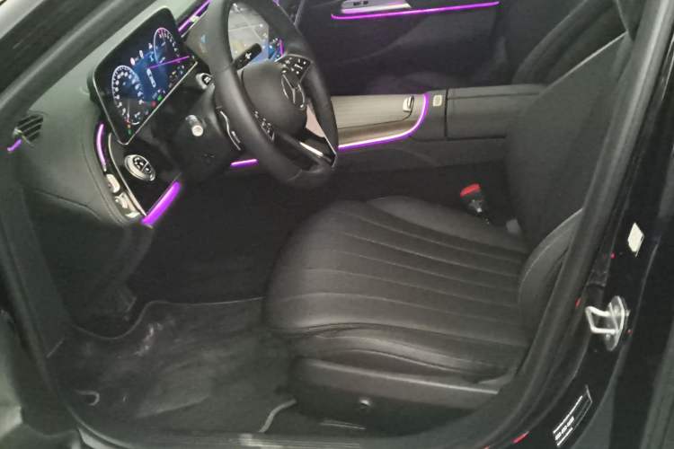 Used Mercedes-Benz E-Class New Energy 2024 E 350 e L Plug-in Hybrid Sedan
