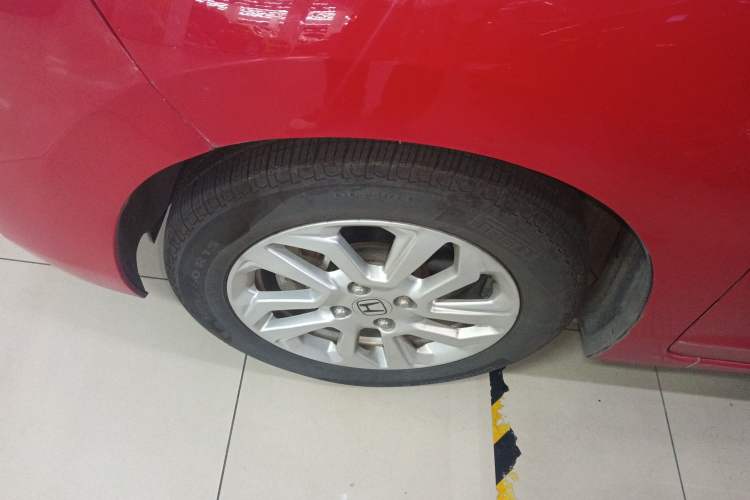 Used Honda Fit 2016 1.5L LXS CVT Comfort Sunroof Version Left Front Wheel Hub