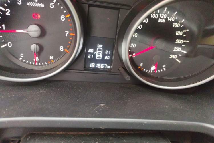 Used Haval H6 2011 2.0L Manual Two-Wheel-Drive Prestige Version
