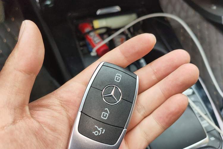 Used Mercedes-Benz A-Class 2020 Restyled A 200 L Sport Sedan Fashion Version Vehicle Key