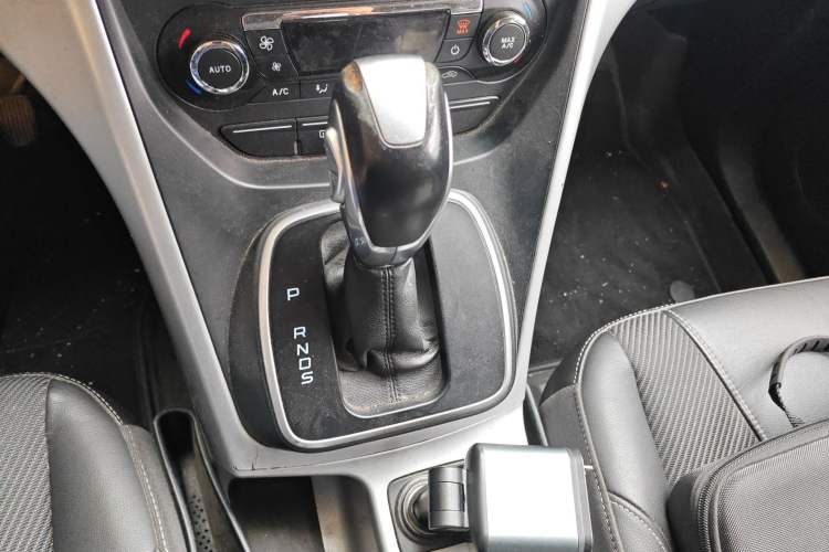 Used Ford Kuga 2015 1.5L GTDi Two-Wheel Drive Fashion Edition Gear Lever