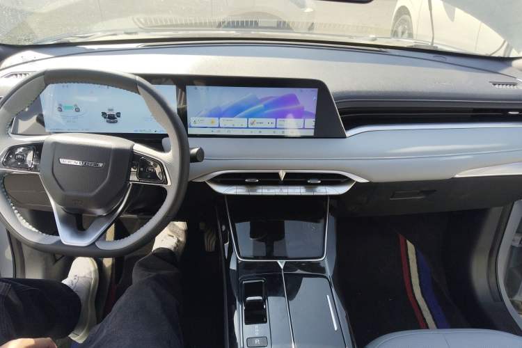 Used Venucia V DD-i 2025 Orca 150km Joyful Journey Edition
