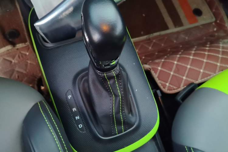 Used Roewe Clever 2021 302 km New Four-Seater Super-Efficient Version