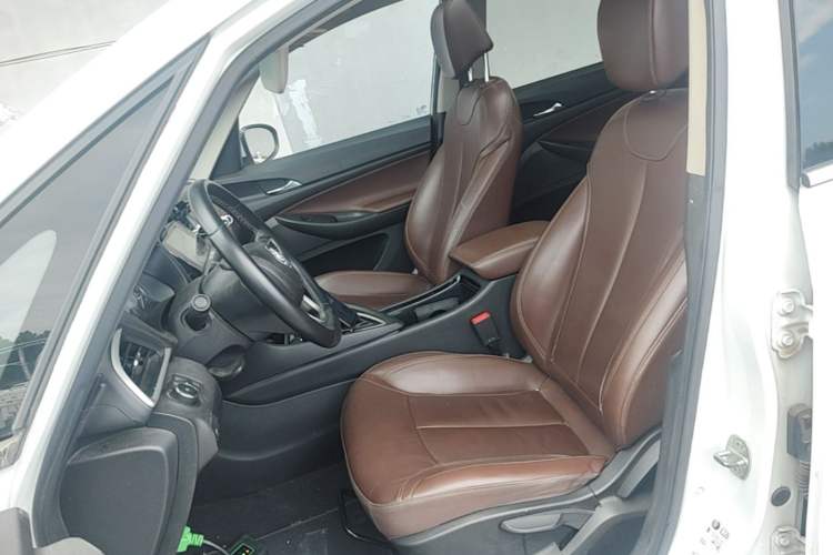 Used Buick GL6 2018 18T 6-Seater Luxury Model