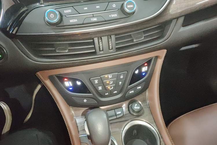Used Buick Envision 2017 28T Four-Wheel Drive Elite Model