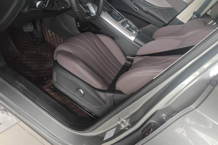 Used Chery Tiggo 9 C-DM 2025 1.5T 106KM Ultra-Comfort Edition 5 Seats Lithium-NMC Left Front Seat