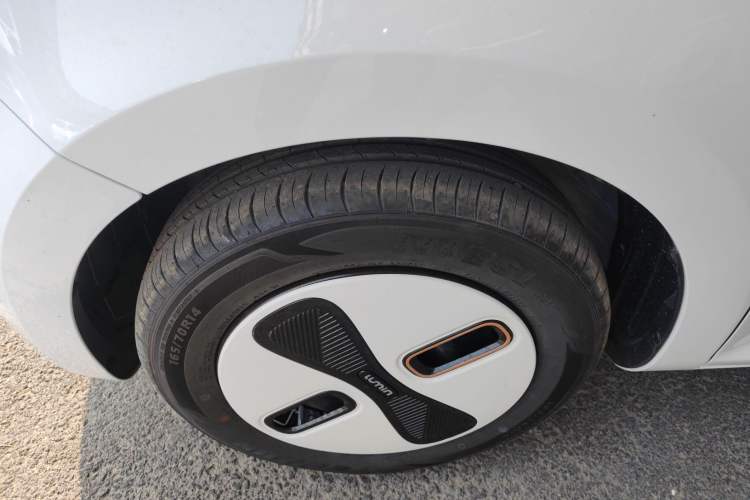 Used CHANGAN NEVO Lumin 2026 Model Treasure Edition 205km Passionate Beige Ningde Left Front Wheel Hub