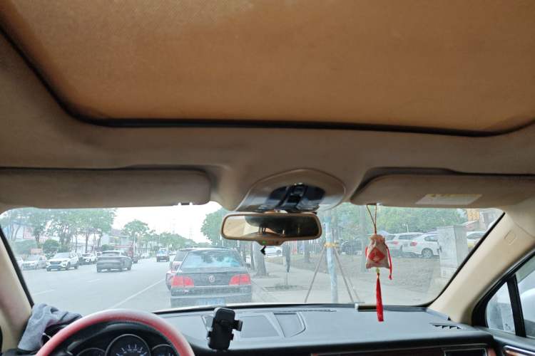 Used Zotye SR9 2017 2.0T Automatic Ultimate Edition
