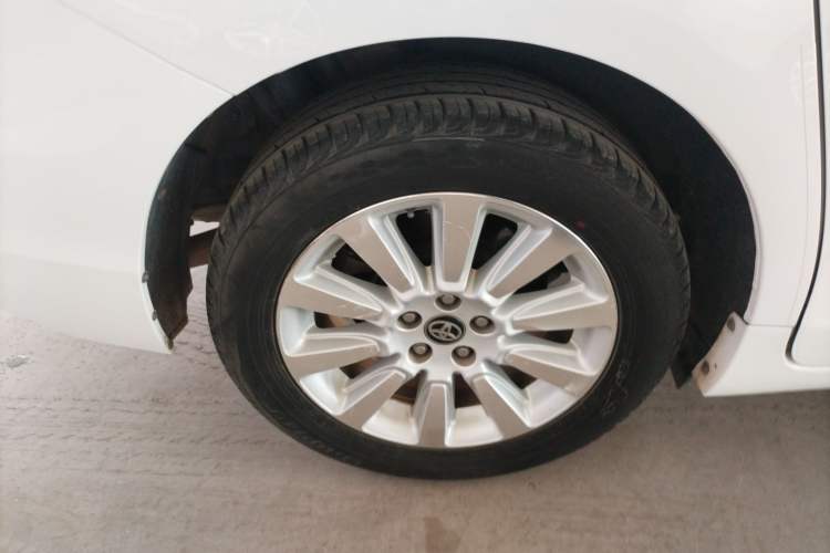 Used Toyota Sienna 2015 3.5L Four-Wheel Drive L