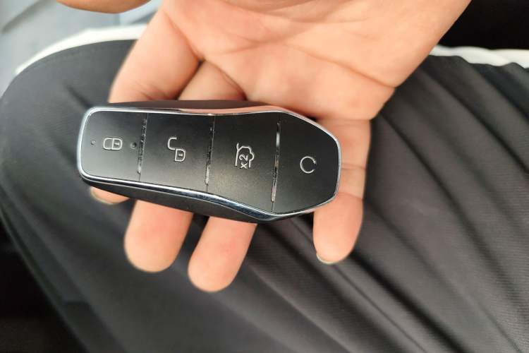 Used BYD Seal 06 New Energy 2025 DM-i Intelligent Drive 120KM Flagship Model Interior 1