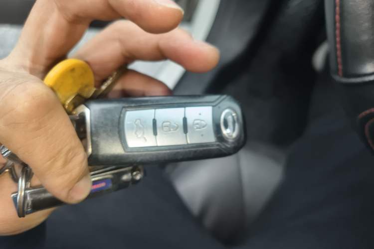 Used GAC Trumpchi GS4 2017 235T Automatic Two-Wheel Drive Luxury Smart Connectivity Version
