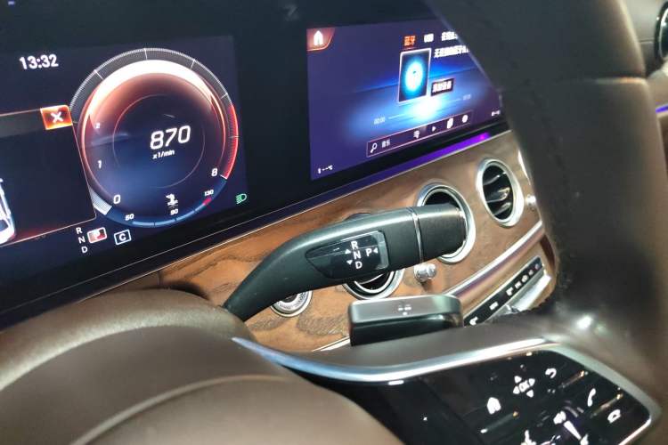 Used Mercedes-Benz E-Class 2022 Second Facelift E 260 L