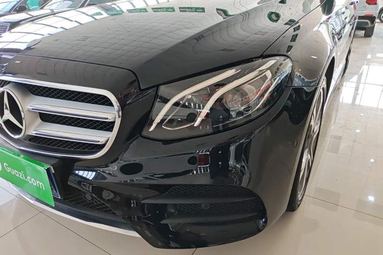 Used Mercedes-Benz E-Class 2016 E 300 L Sporty and Stylish Model