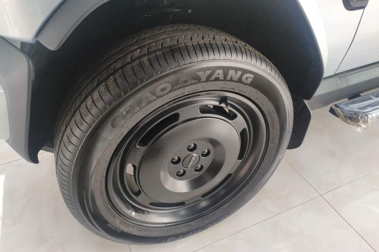 Used iCAR V23 2025 401 Two-Wheel Drive Intelligent Driving Version
