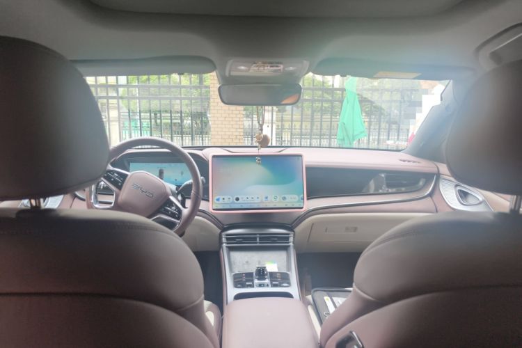 Used BYD Seal 2023 DM-i 1.5T 121km Flagship Model
