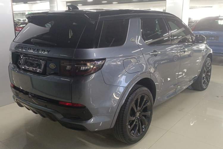 Used Land Rover Discovery Sport 2020 249 PS R-Dynamic Performance Edition Rear Right 45 Deg