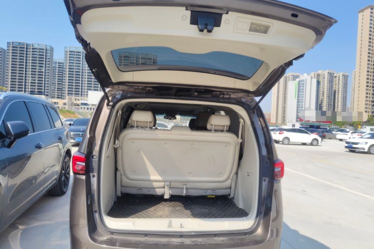 Used Buick GL8 2023 Land Executive Class Smart Enjoyment Model
