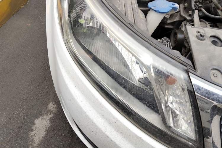 Used Kia K2 2015 Sedan 1.4L Manual Transmission GL