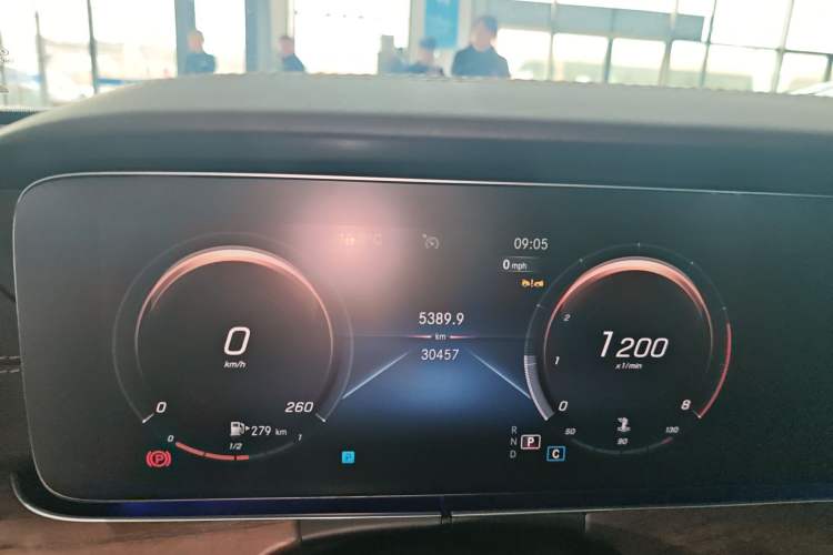 Used Mercedes-Benz E-Class 2023 Updated E 300 L Fashion Edition Instrument Cluster