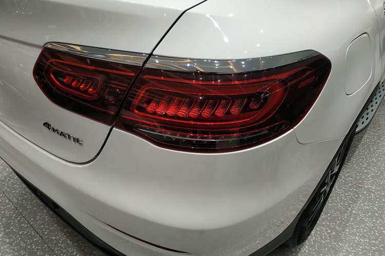 Used Mercedes-Benz GLC Coupe 2020 GLC 300 4MATIC Coupe SUV Right Rear Taillight