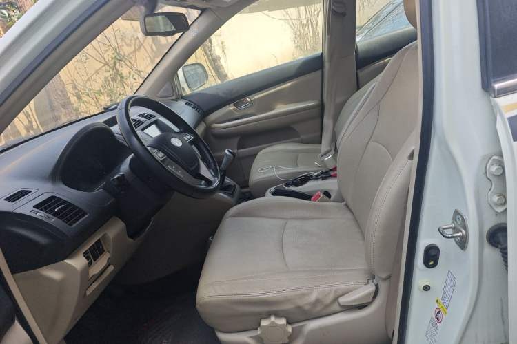 Used BYD S6 2013 Platinum Edition 2.0L Manual Luxury Model