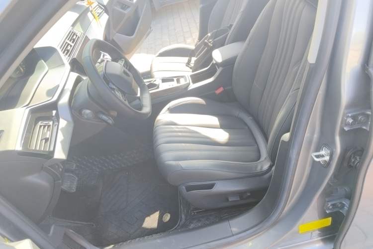 Used Peugeot 408 2022 1.6T Light-Chasing Edition Left Front Seat