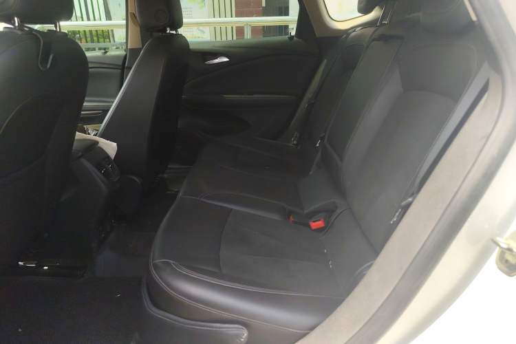 Used Buick Verano 2017 Sedan 20T Dual-Clutch Elite Model Left Rear Seat