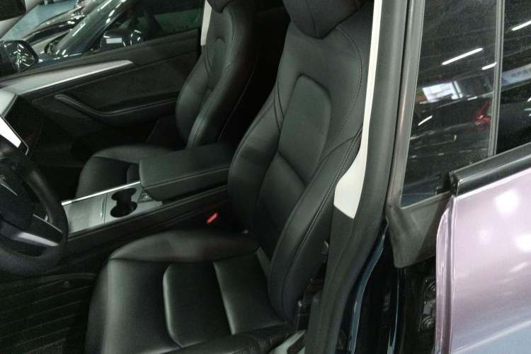 Used Tesla Model Y 2023 Rear-Wheel-Drive Version