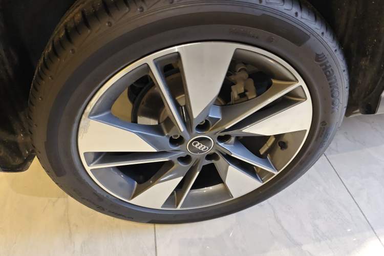 Used Audi Q2L 2022 35 TFSI Fashionable and Elegant Model
