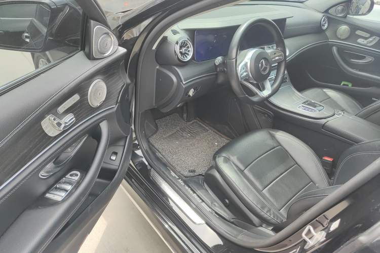 Used Mercedes-Benz E-Class 2019 Restyled E 300 L Sporty and Stylish Edition Driver Seat