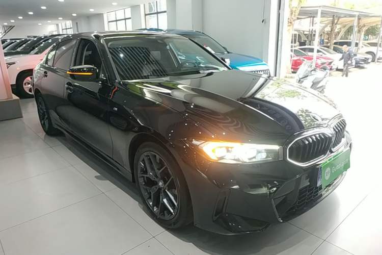 Used BMW 3 Series 2025 330Li M Sport Shadowline Package Exterior 1