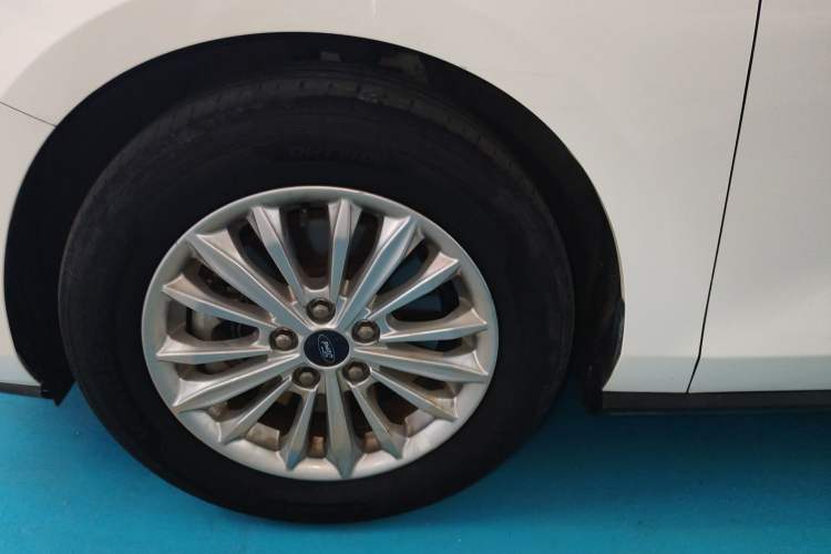 Used Ford Focus 2021 Sedan EcoBoost 180 Automatic Trendy Model
