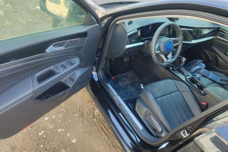 Used Volkswagen Passat New Energy 2025 430 PHEV Hybrid Business Edition Interior 3