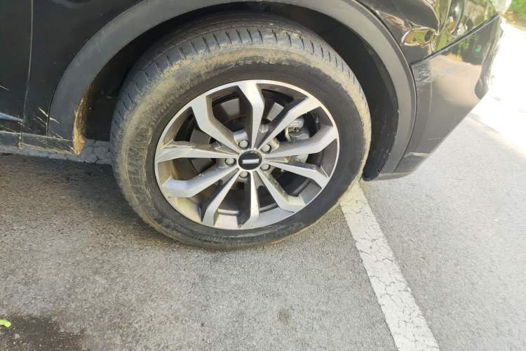 Used Wey VV6 2020 2.0T Two-Wheel Drive Smart Enjoyment+ Right Front Wheel Hub