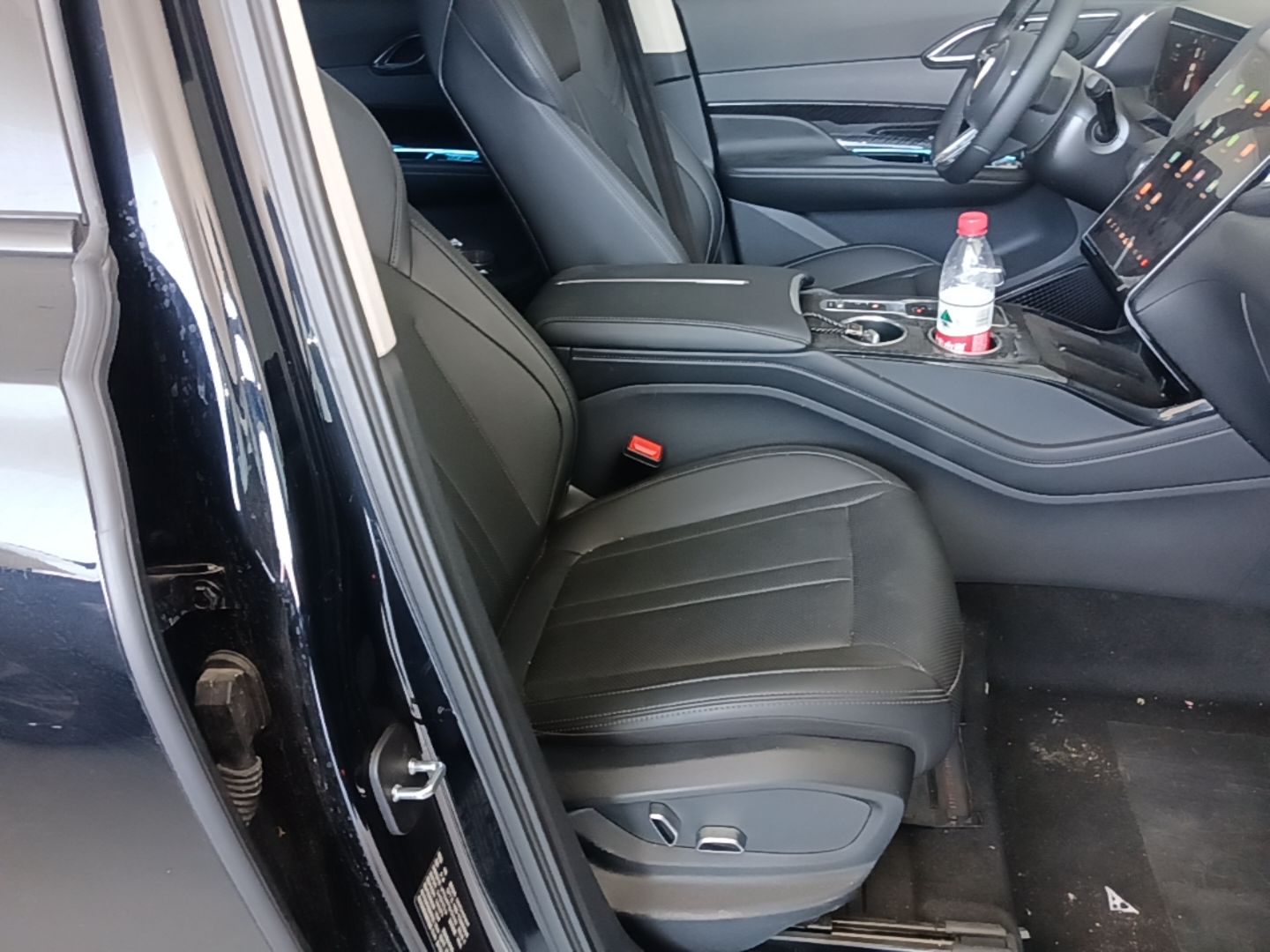 Hongqi HS3 PHEV 2024 PHEV 115km Jingwei Edition — снимка 19