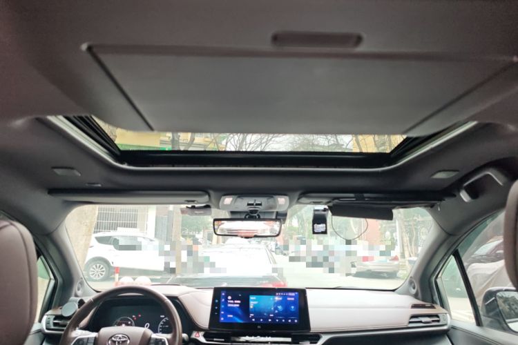 Used Toyota SIENNA 2021 2.5L Hybrid Platinum Edition
