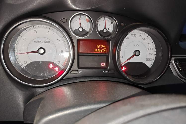 Used Peugeot 308 2013 1.6L Manual YouShang Model Odometer Close Up