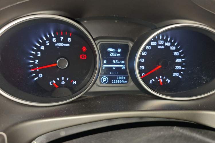 Used Kia Sportage R 2015 2.0L Automatic Two-Wheel Drive DLX Model Instrument Cluster