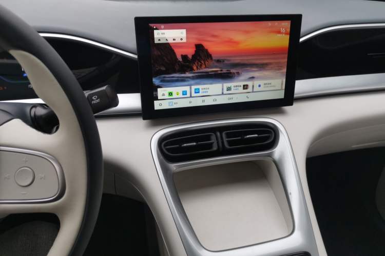 Used Geely Galaxy Geome 2025 310km Youth Edition Audio And AC Panel