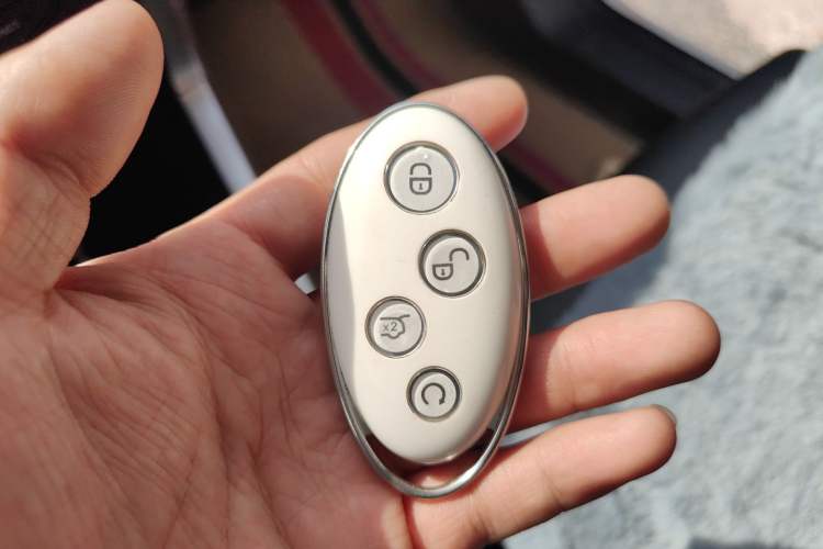 Used BYD Yuan New Energy 2018 EV360 Smart Connect Cool Edition
