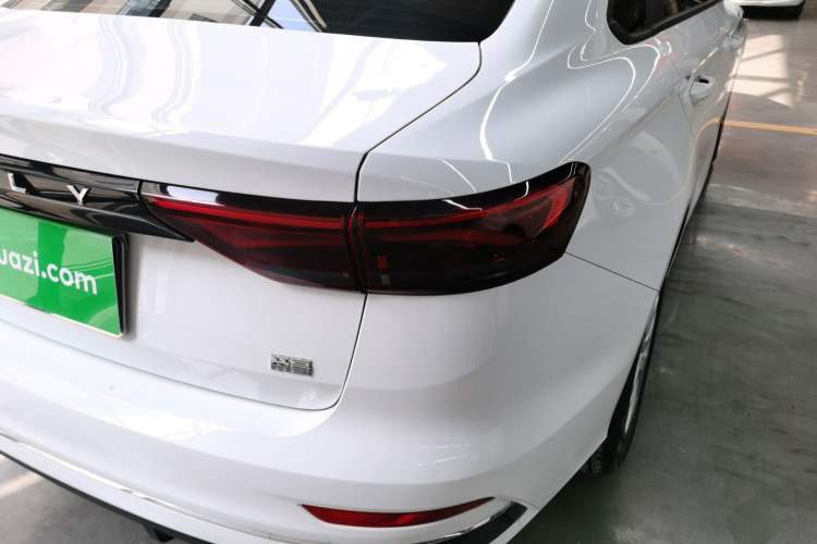 Used Geely Auto Emgrand 2025 4th Generation 1.5L Manual - Starry Edition Right Rear Taillight