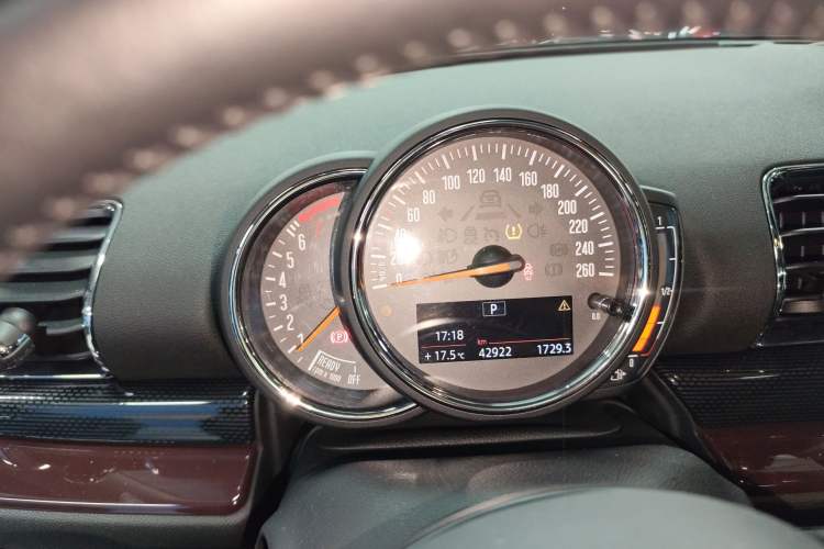 Used MINI Clubman 2016 Revised Version 1.5T COOPER Connoisseur Edition