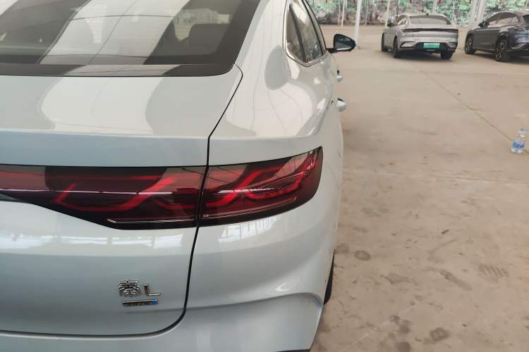 Used BYD Qin L 2025 DM-i Smart Drive 120KM Superior Model Exterior 3