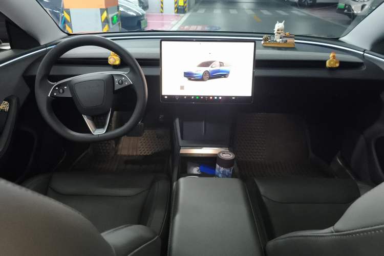 Used Tesla Model 3 2023 Rear-Wheel-Drive Version
