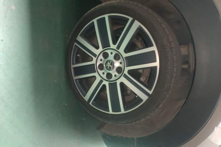 Used MINI Clubman 2023 Revised 2.0T COOPER S Connoisseur Right Front Wheel Hub