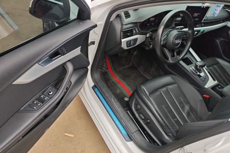 Used Audi A4L 2020 40 TFSI Fashionable and Elegant Model