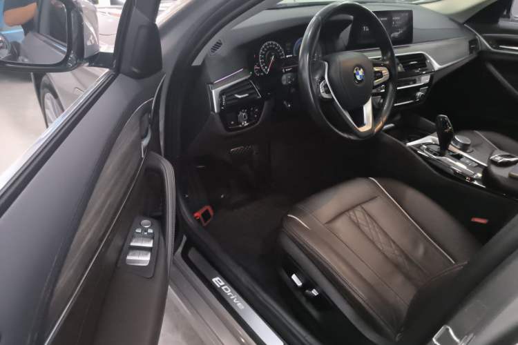 Used BMW 5 Series New Energy 2019 Updated Version 530Le Luxury Package Driver Seat