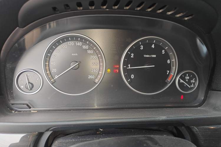 Used BMW 5 Series 2011 535Li Leading Model